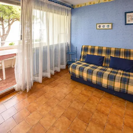شقة 1 Bedroom Beautiful In لو غراو دو روا