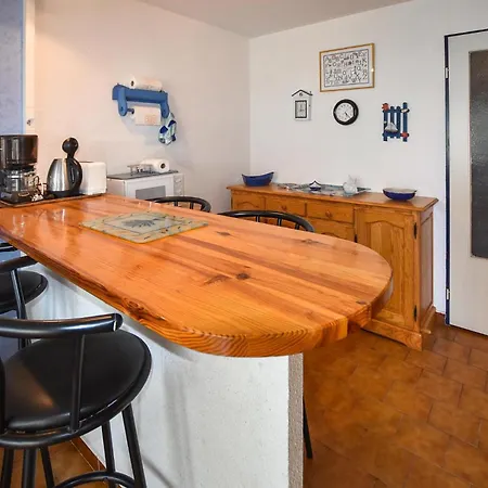 1 Bedroom Beautiful In Apartment
