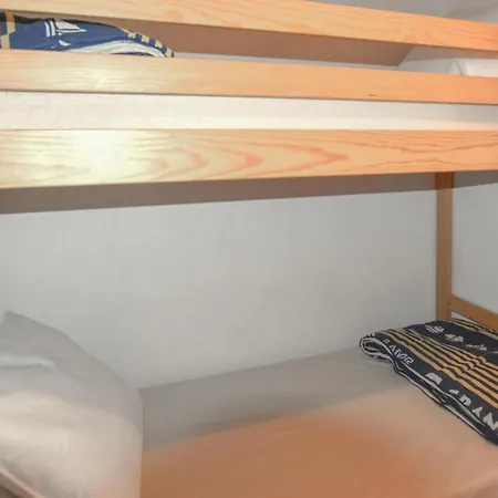 1 Bedroom Beautiful In Apartment *